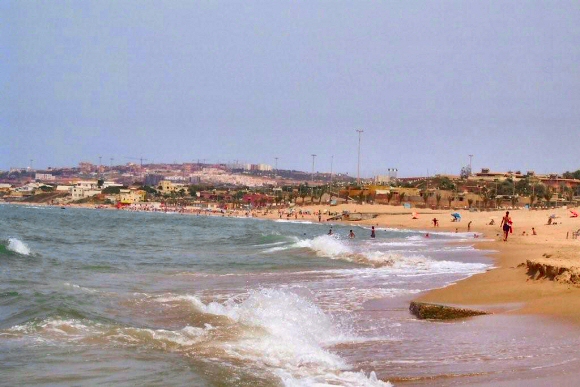 Une plage pr�s d'Alger.