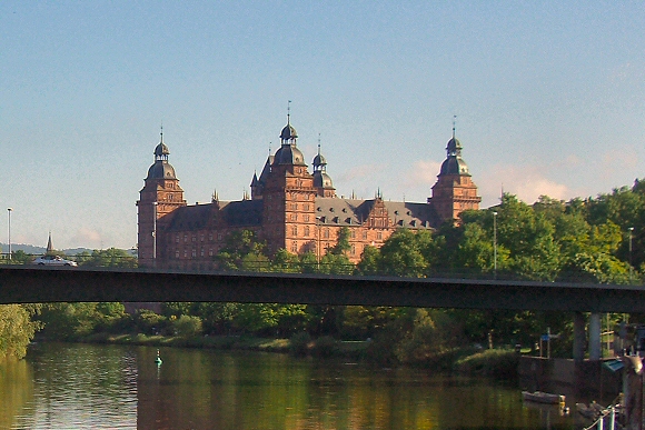 Aschaffenburg : le ch�teau de Johannisburg.
