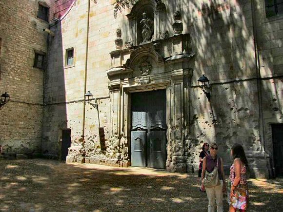 Impacts de balles sur les murs de Barcelone.