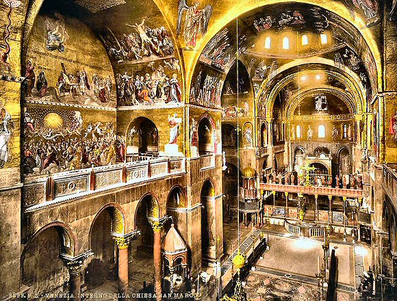 L'int�rieur de la basilique Saint-Marc.