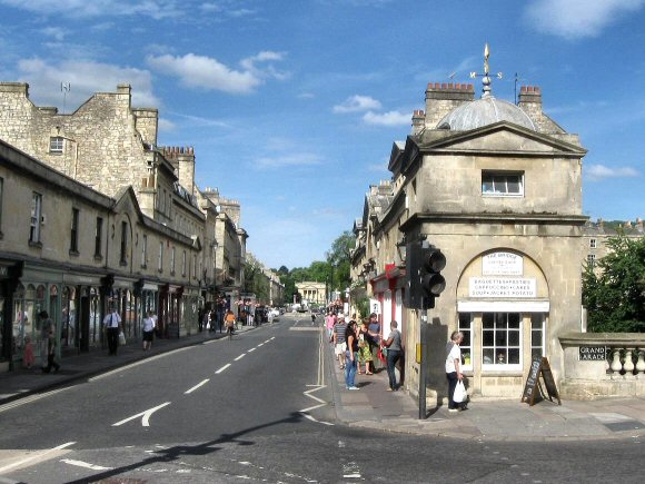 Bath : Pulteney Bridge.