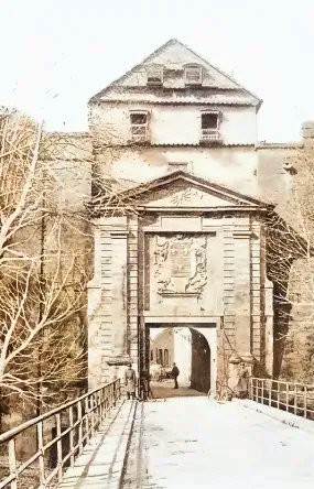 Belfort : la porte de Brisach.