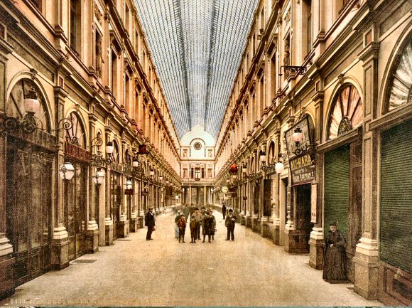 Belgique : le passage Saint-Hubert, � Bruxelles, sur une ancienne photo.