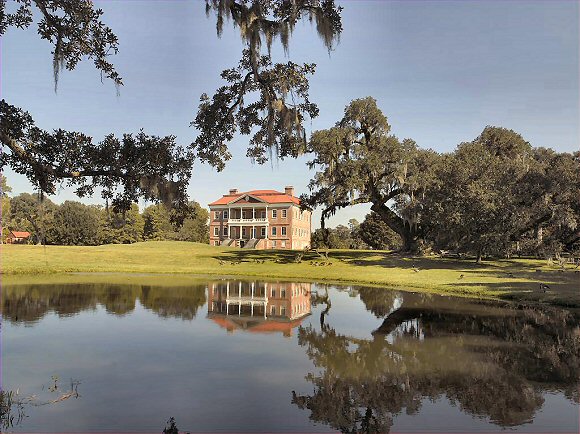 Caroline du Sud : la plantation de Drayton Hall, � Charleston.