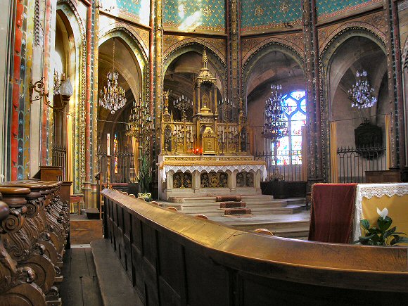 Chartres : �glise Saint-Aignan.