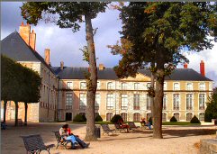 Chartres : mus�e (ancien �v�ch�).