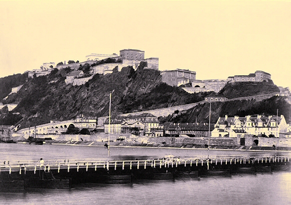Coblence : fort d'Ehrenbreitstein.