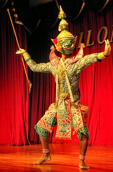 Tha�lande : danseur traditionnel.