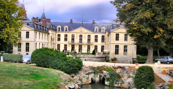 Ermenonville : le ch�teau.