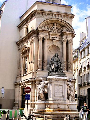 Fontaine Moli�re, � Paris.