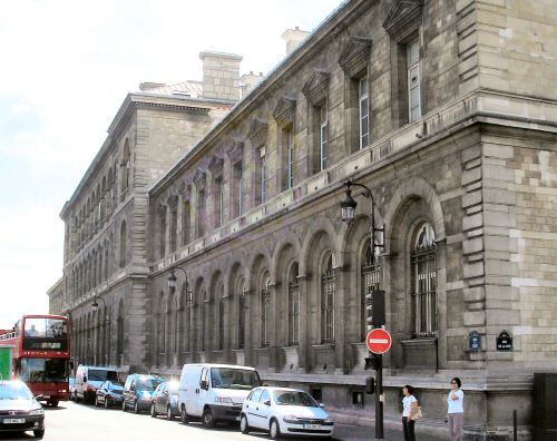 H�tel Dieu, � Paris.