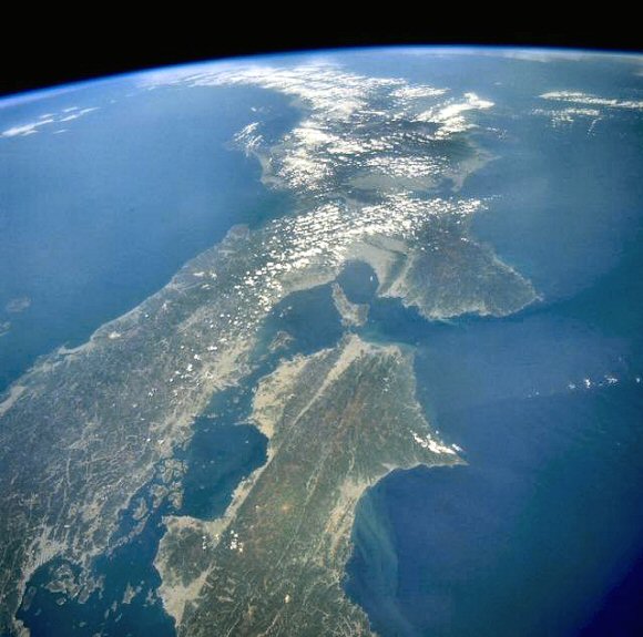 Le Japon depuis l'espace.