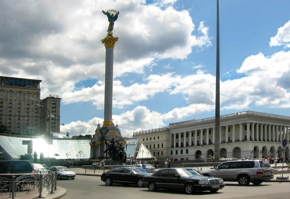Kiev : la place de l'Ind�pendance.