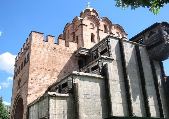 Kiev : la porte Dor�e.