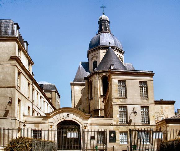 Lyc�e Charlemagne et Eglise saint-Louis-SaintPaul, � Paris (4e arrondissement).