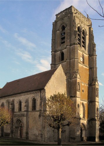 May-en-Multien : l'�glise.