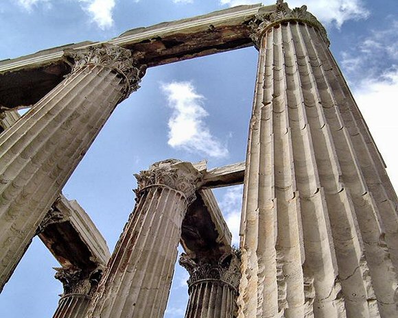 Ath�nes : Colonnes corintiennes de l'Olympieion..