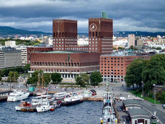 Oslo : l'h�tel de Ville.