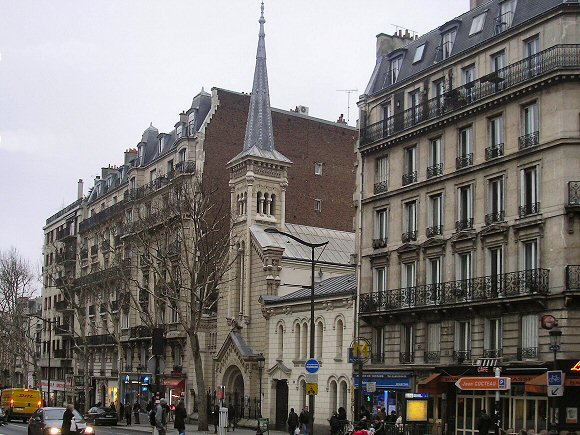 Paris : l'�glise saint Paul, boulevard Barb�s.