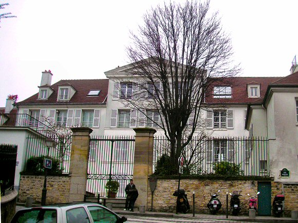 Paris : la Folie Sandrin, rue Norvins.