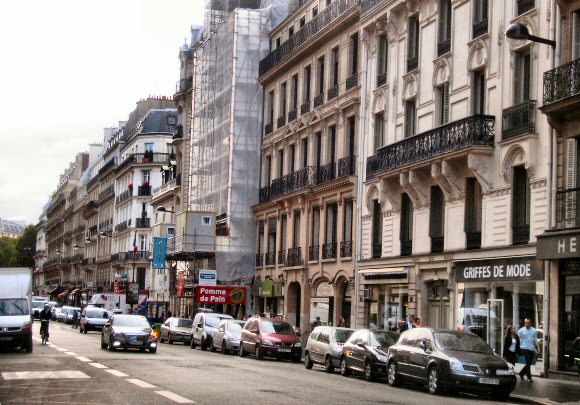 Paris : rue de la Bo�tie.