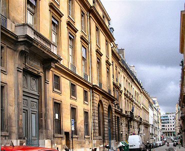 Paris : la rue Saint-Florentin.