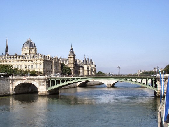 Pont Notre-Dame, � Paris (4e arrondissement).