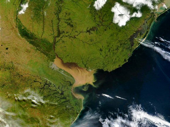 Le Rio de la Plata depuis l'espace.