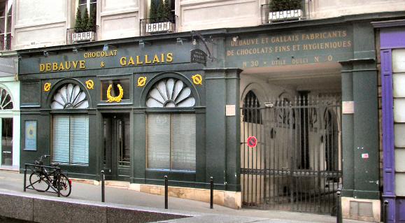 Rue des Saints-P�res, � Paris (6e).