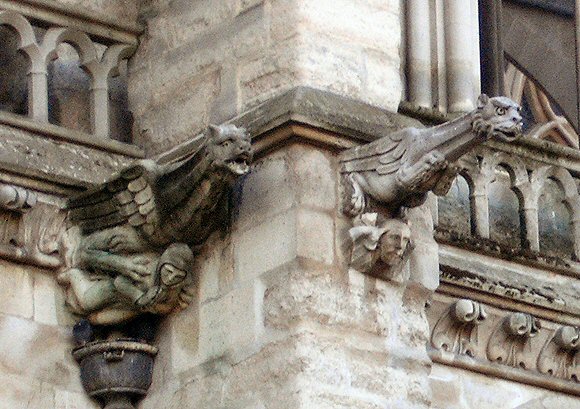 Gargouilles de Saint-Denis.