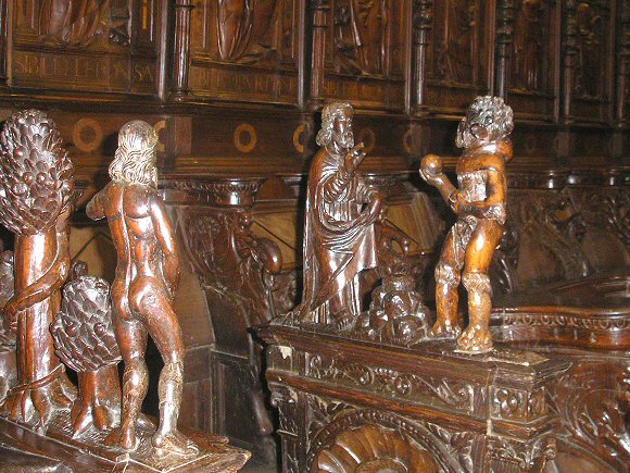 Saint Bertrand de Comminges : sculptures des stalles de la cath�drale.