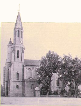 Tarbes : clocher des Carmes.