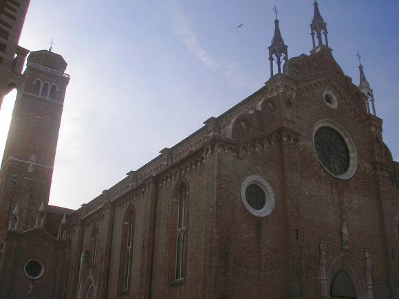 Venise : l'�glise Santa Maria Gloriosa dei Frari.