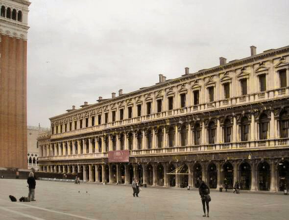 Venise : Procuratie Nuove.
