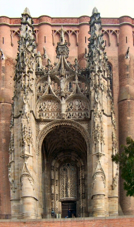 Photo d'un portail de la cath�drale d'Albi.